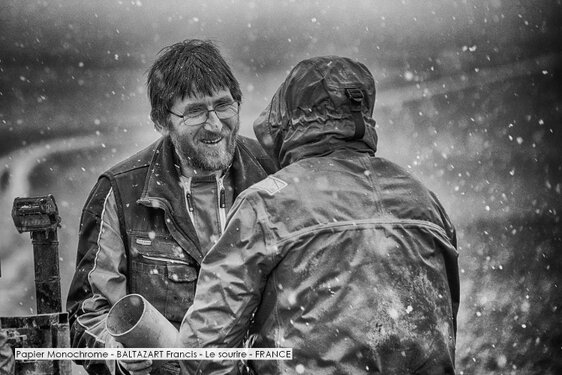 Papier Monochrome - BALTAZART Francis - Le sourire - FRANCE.jpg