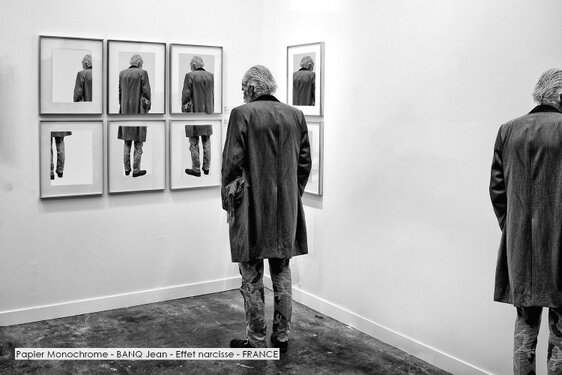 Papier Monochrome - BANQ Jean - Effet narcisse - FRANCE.jpg