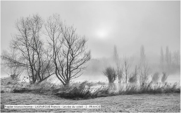 Papier Monochrome - LASFARGUE Francis - Levée du soleil - 2 - FRANCE.jpg