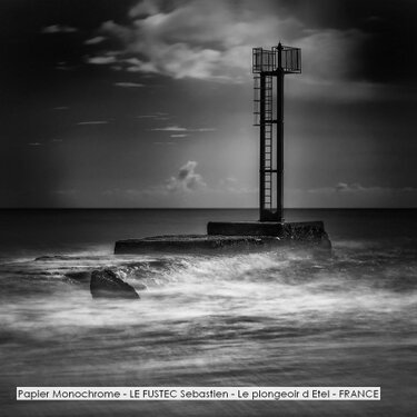 Papier Monochrome - LE FUSTEC Sebastien - Le plongeoir d Etel - FRANCE.jpg