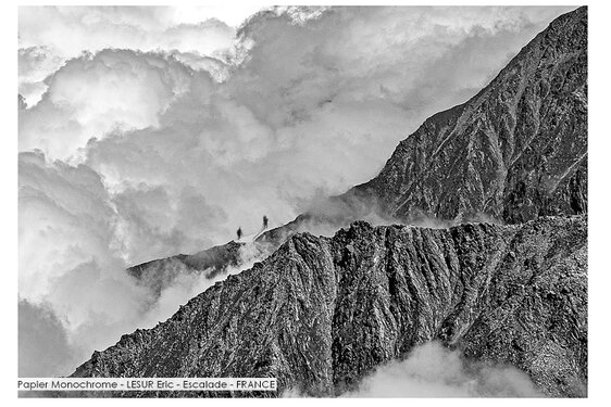 Papier Monochrome - LESUR Eric - Escalade - FRANCE.jpg
