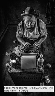 Papier Monochrome - SHERIDAN John - The Type Writer - IRLANDE.jpg