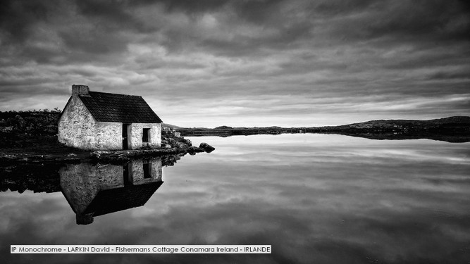 IP Monochrome - LARKIN David - Fishermans Cottage Conamara Ireland - IRLANDE.jpg