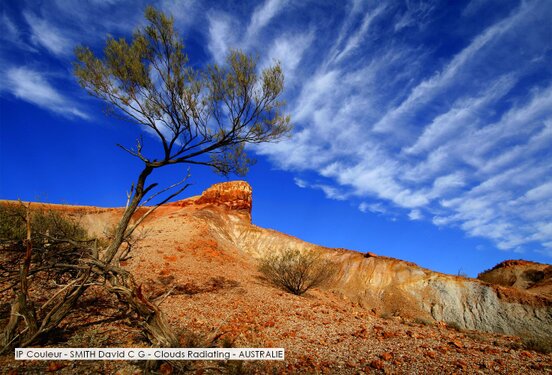 IP Couleur - SMITH David C G - Clouds Radiating - AUSTRALIE.jpg
