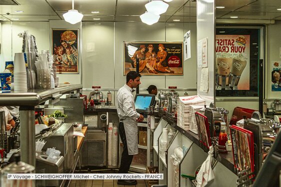 IP Voyage - SCHWEIGHOFFER Michel - Chez Johnny Rockets - FRANCE.jpg
